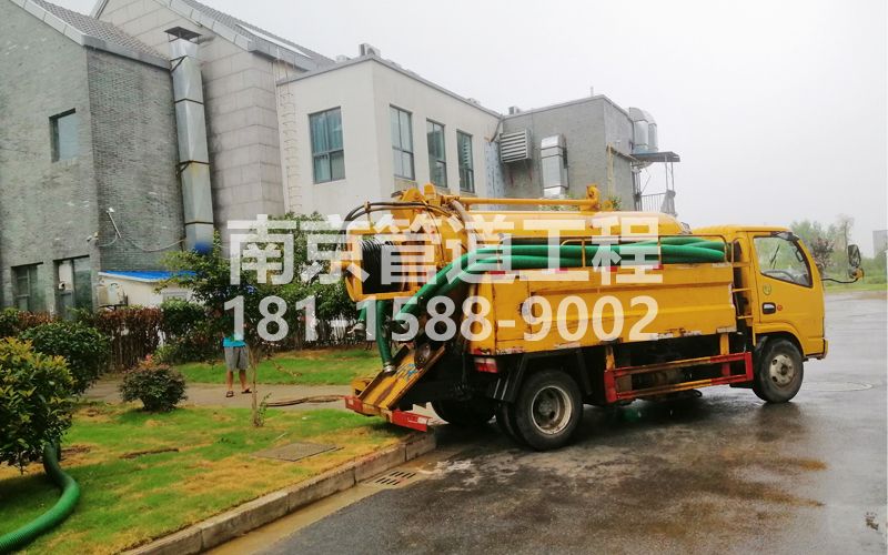 246铁心桥小区化粪池清理