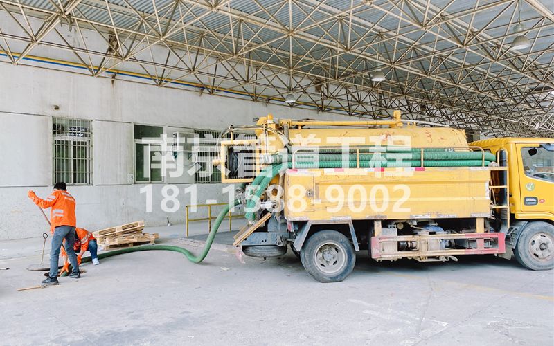 258铁心桥工厂抽污水
