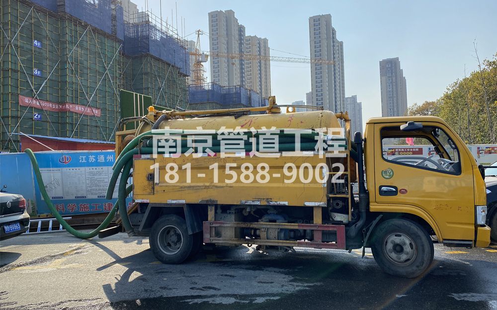 265铁心桥建筑工地抽粪