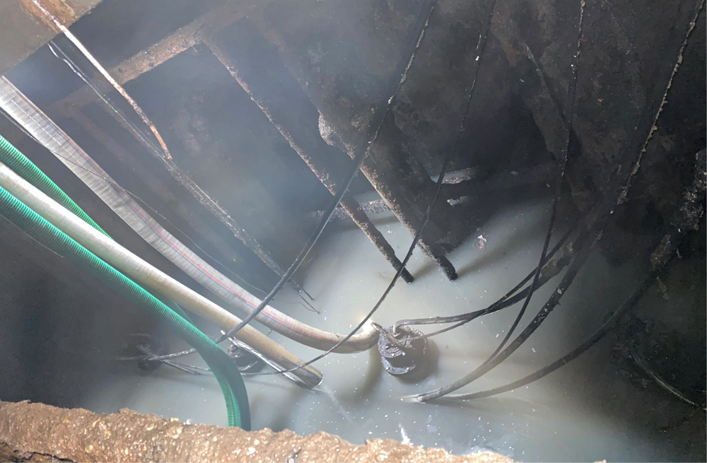 272铁心桥商城污水池清运